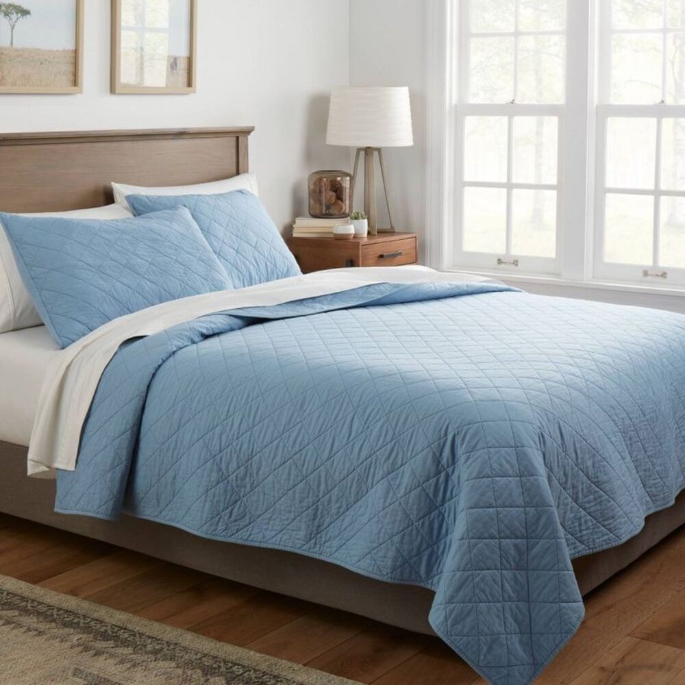 Threshold - King Diamond Stitch Cotton Linen Quilt Light Blue  Blue - Picture 2 of 4